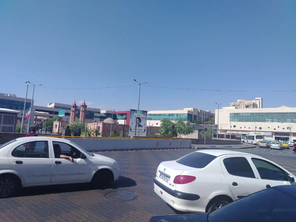 مرکز تفریحی چهار راه منصور